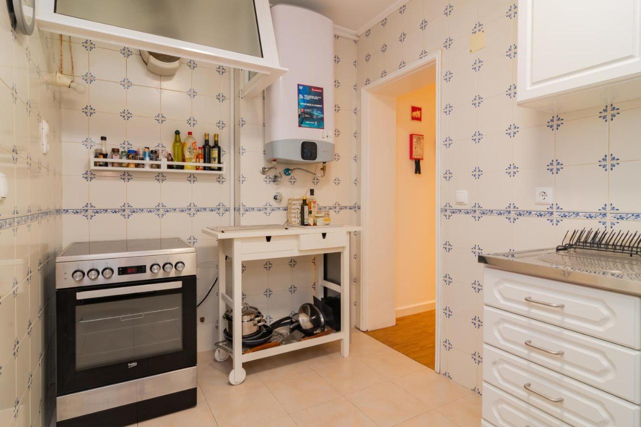 Lovely & Bright Family Flat W/ Patio Apartment Lissabon